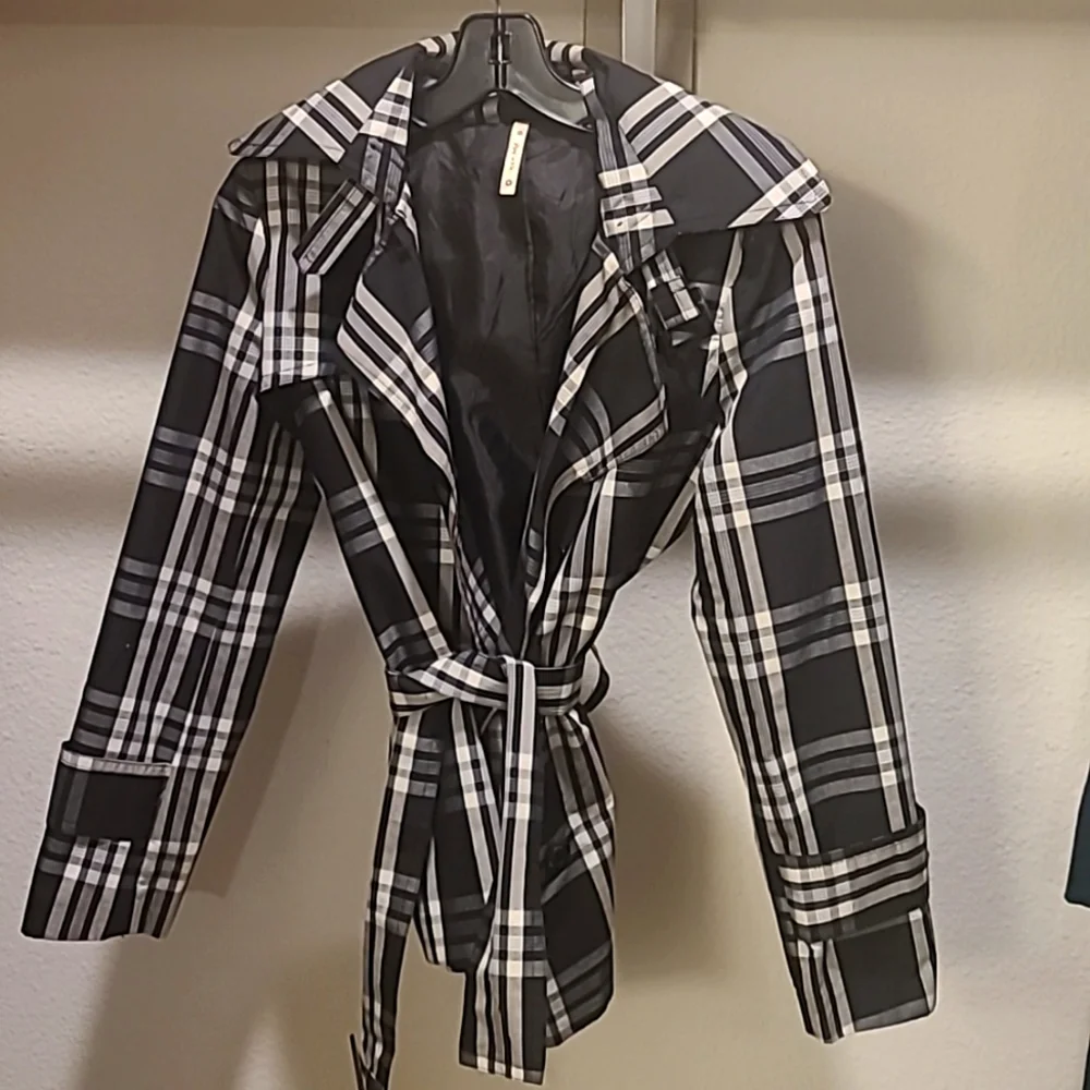Papaya black, white and grey belted jacket - Picture 1 of 2